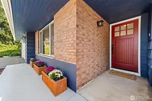 10810 105th St SW, Tacoma, WA 98498 - Photo 2