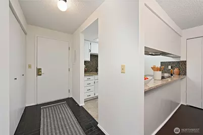3505 W Government Way #202, Seattle, WA 98199 - Photo 4