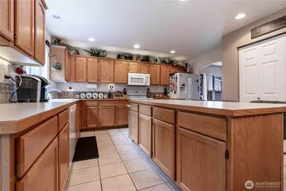 17107 115th Street E, Bonney Lake, WA 98391 - Photo 6