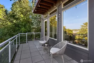 4025 Burton Pl W, Seattle, WA 98199 - Photo 20