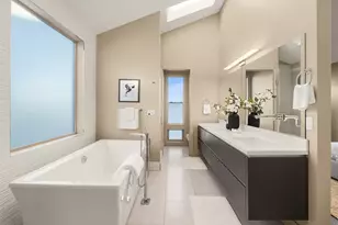 4025 Burton Pl W, Seattle, WA 98199 - Photo 30