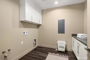 4025 Burton Pl W, Seattle, WA 98199 - Photo 14
