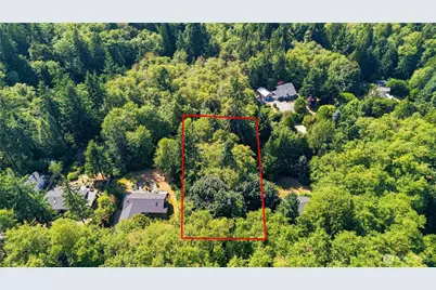 1 Nhn Leroy Circle, Clinton, WA 98236 - Photo 2