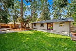 1121 Military Rd E, Tacoma, WA 98445 - Photo 24