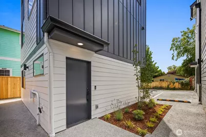 3945 S Morgan Street, Seattle, WA 98118 - Photo 2