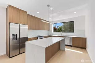 3945 S Morgan St, Seattle, WA 98118 - Photo 4