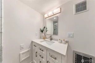 6215 38th Ave NE, Seattle, WA 98115 - Photo 22