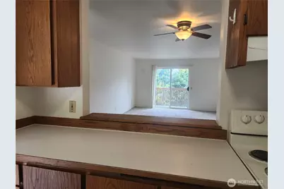 27521 Pioneer Highway #103, Stanwood, WA 98292 - Photo 8
