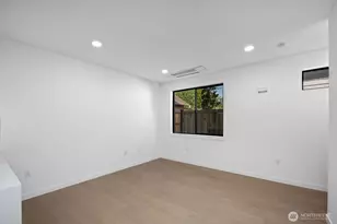 3943 S Morgan St, Seattle, WA 98118 - Photo 10