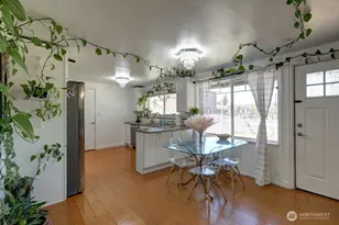 1010 D St SE, Auburn, WA 98002 - Photo 6