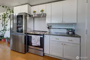 1010 D St SE, Auburn, WA 98002 - Photo 8