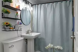 1010 D St SE, Auburn, WA 98002 - Photo 10
