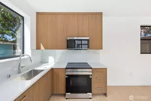 3943 S Morgan St, Seattle, WA 98118 - Photo 4
