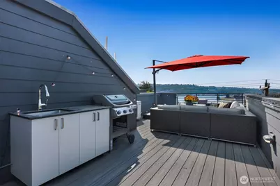 2708 Franklin Avenue E #B, Seattle, WA 98102 - Photo 6