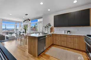 2708 Franklin Ave E, Seattle, WA 98102 - Photo 18