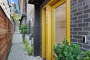 2708 Franklin Ave E, Seattle, WA 98102 - Photo 2