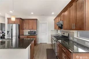 28226 226th Pl SE, Maple Valley, WA 98038 - Photo 6