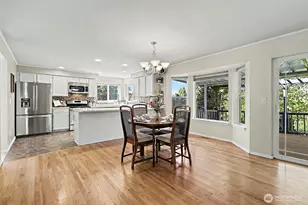719 Kensington Ave S, Kent, WA 98030 - Photo 8