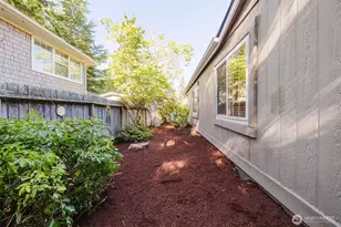 1754 NE Mesford Rd, Poulsbo, WA 98370 - Photo 4