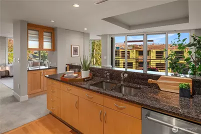 136 Central Way #304, Kirkland, WA 98033 - Photo 14