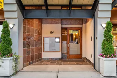 136 Central Way #304, Kirkland, WA 98033 - Photo 2