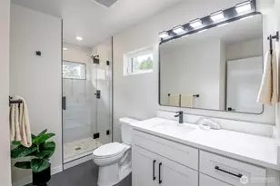 12646 NE 80th St, Kirkland, WA 98033 - Photo 14