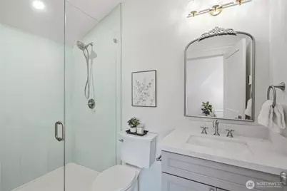7717 2nd Avenue NE, Seattle, WA 98115 - Photo 16