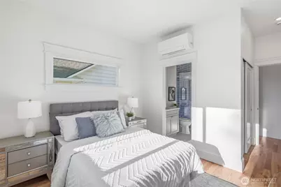 7717 2nd Avenue NE, Seattle, WA 98115 - Photo 32