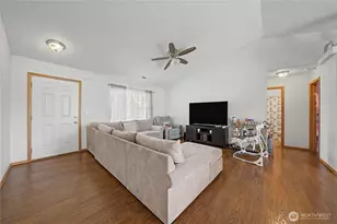 1118 W Luta St, Moses Lake, WA 98837 - Photo 4