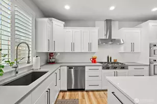 18320 133rd St E, Bonney Lake, WA 98391 - Photo 10
