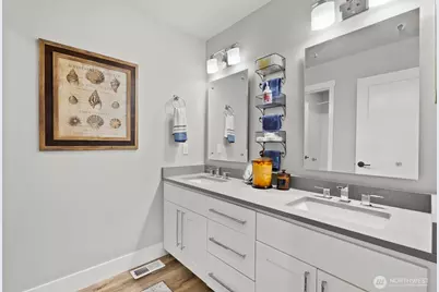 18320 133rd Street E, Bonney Lake, WA 98391 - Photo 30