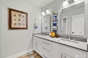 18320 133rd St E, Bonney Lake, WA 98391 - Photo 30