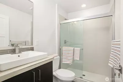 6542 32nd Avenue NE #A, Seattle, WA 98115 - Photo 20