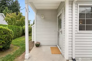 4718 Stratford Ln SE, Olympia, WA 98501 - Photo 2