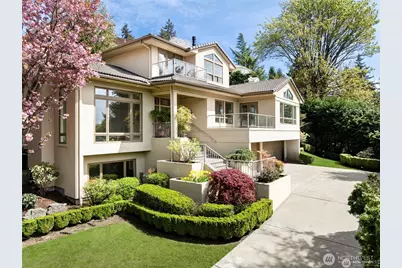 8144 W Mercer Way, Mercer Island, WA 98040 - Photo 1