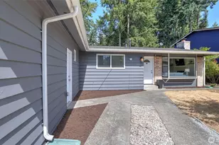 1411 211th Pl SW, Lynnwood, WA 98036 - Photo 4