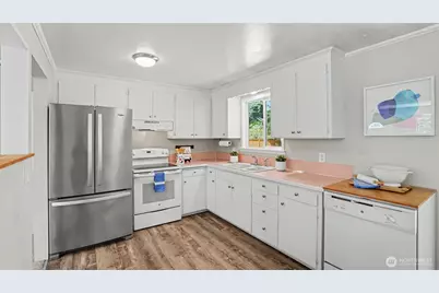 1411 211th Place SW, Lynnwood, WA 98036 - Photo 10