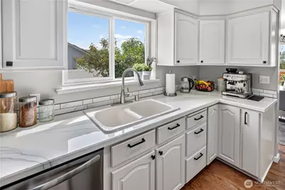 8831 NE Hillcrest Drive, Moses Lake, WA 98837 - Photo 12