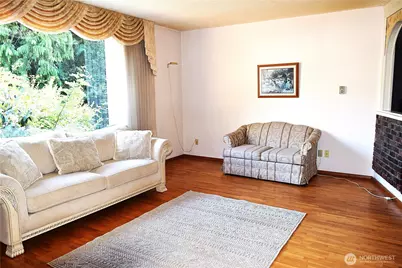 3520 NE 204th Street, Lake Forest Park, WA 98155 - Photo 6