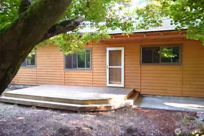 3520 NE 204th Street, Lake Forest Park, WA 98155 - Photo 2