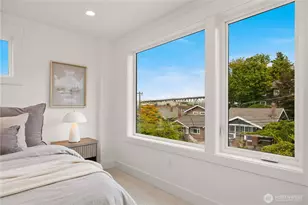 2903 3rd Ave N, Seattle, WA 98109 - Photo 14