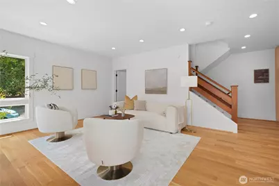 2903 3rd Avenue N, Seattle, WA 98109 - Photo 4