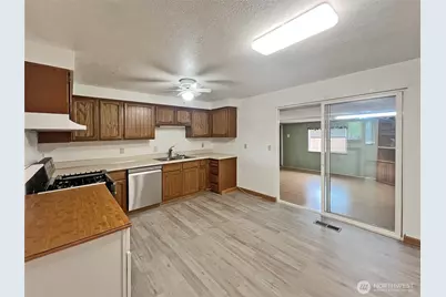 8703 Hawks Glen Loop SE, Olympia, WA 98513 - Photo 12