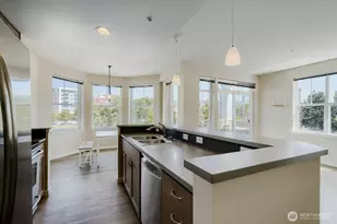 16141 Cleveland St, Redmond, WA 98052 - Photo 14
