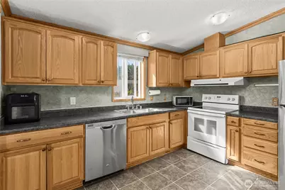 21716 146th Street E, Bonney Lake, WA 98391 - Photo 14