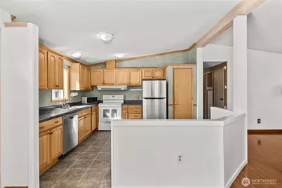 21716 146th Street E, Bonney Lake, WA 98391 - Photo 12