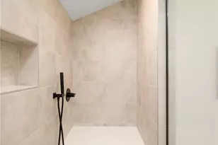 14338 Bagley Ave N, Seattle, WA 98133 - Photo 16
