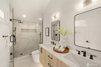 14338 Bagley Avenue N #unit B, Seattle, WA 98133 - Photo 14