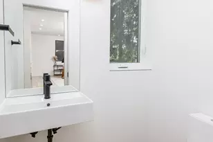 2011 NE 123rd St, Seattle, WA 98125 - Photo 18