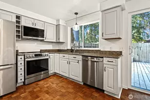 8719 238th St SW, Edmonds, WA 98026 - Photo 12